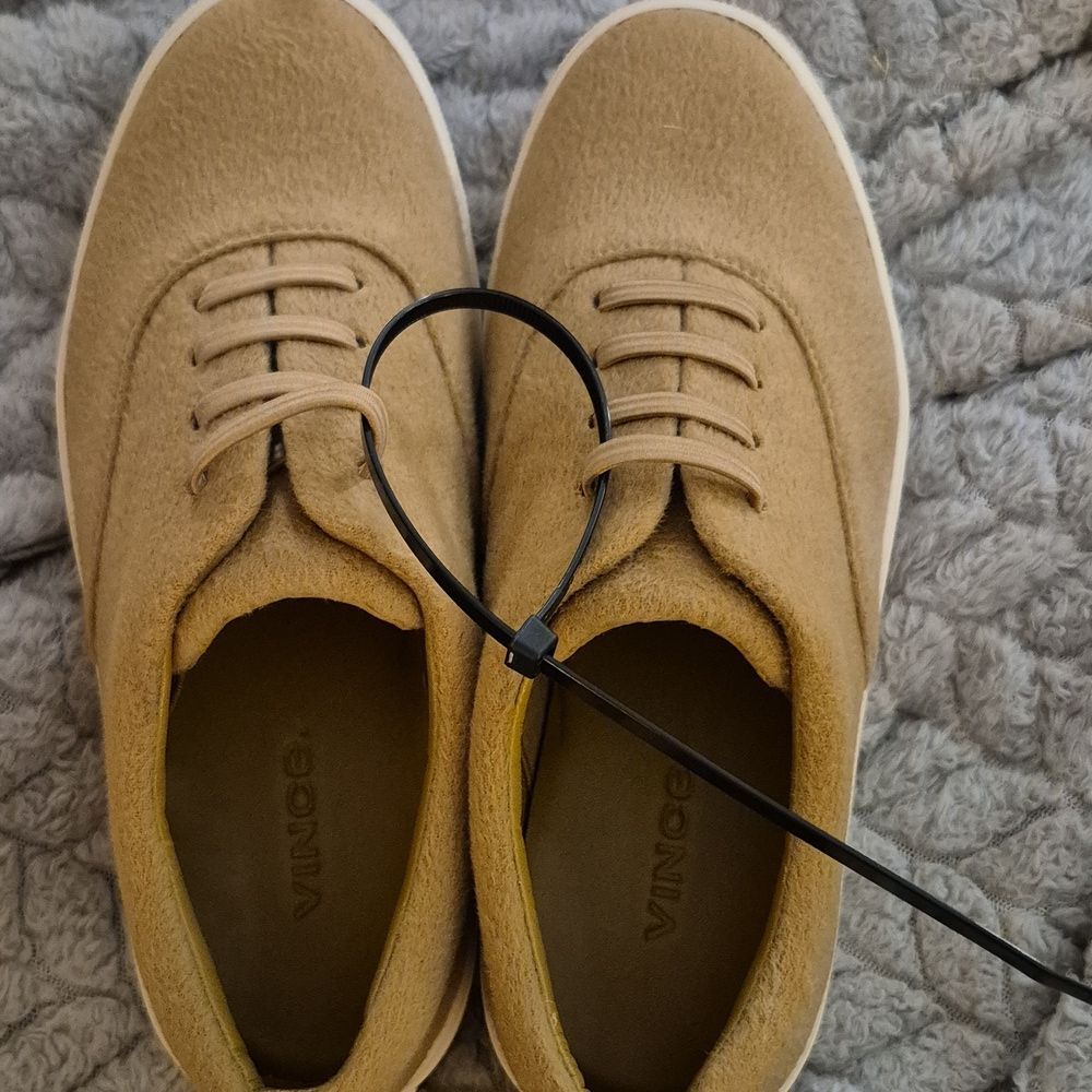 Vince Lace Up Shoes Camel Women’s Size 5